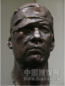 《狼牙山五壮士》圆雕局部2__中国雕塑网