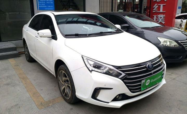 比亚迪 2018款 秦ev450 智联锋尚型