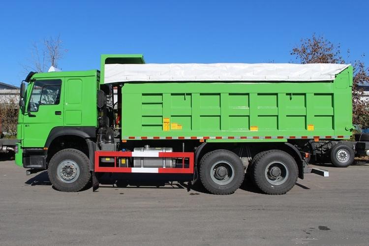 豪沃后八轮渣土车泥头车特价促销