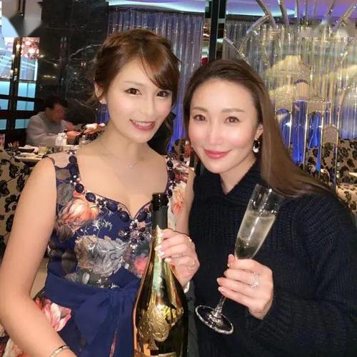 日本白富美过着这样"后浪"的人生