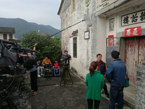 "围屋人家"电视剧集《我在百侯等你》拍摄花絮.郑永华