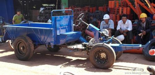 方向盘式手扶拖拉机及拖车