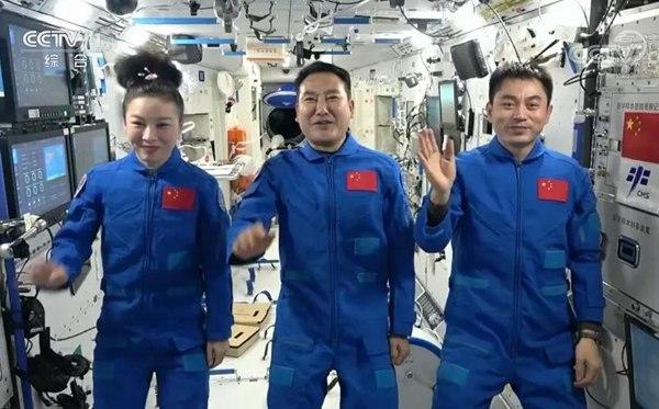 观看天宫课堂第一课学生感悟14篇太空授课观后感最新