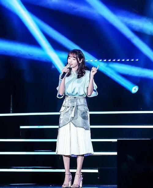 抖音兔子牙个人资料简介 朱容君兔子牙照片写真图赏析