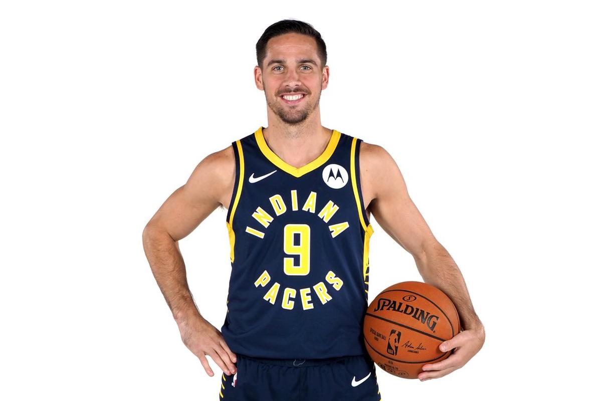 生日问候!nba官推祝步行者后卫tj-麦康奈尔28岁生日快乐