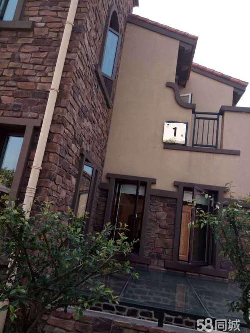 太湖香树湾花园独栋别墅毛呸5室4厅6卫720㎡1400万