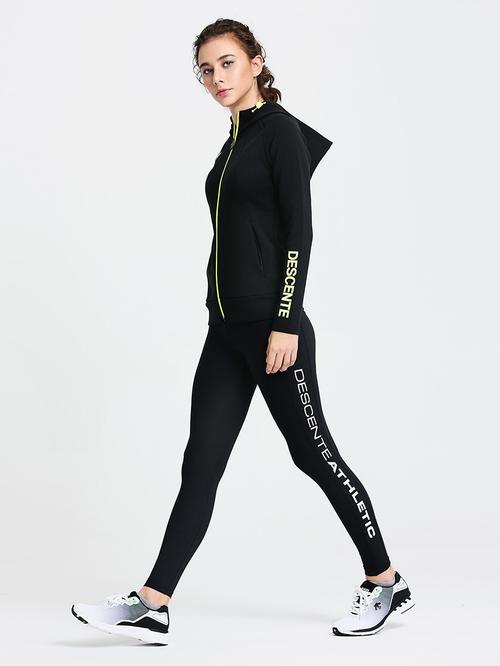颜色分类:灰色 黑色 红色 品牌:descente/迪桑特 上市时间:2017年夏季