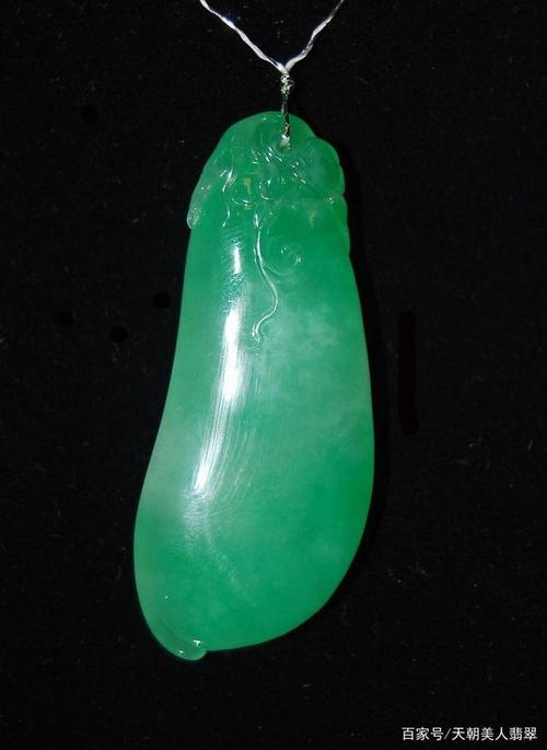 翡翠福瓜不是瓜,这样的福瓜是不是你想要的?