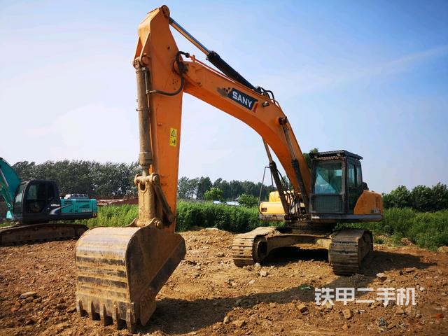 三一重工sy365h挖掘机
