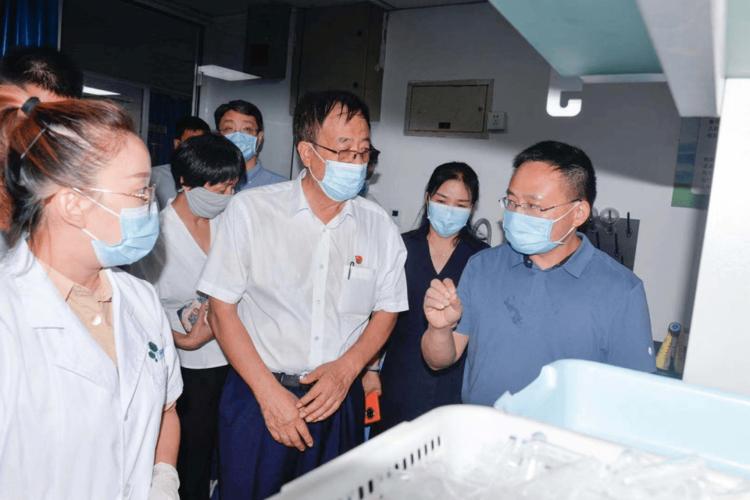 工作动态区委常委区纪委书记区监委代主任蒋达峰同志督导新发地批发