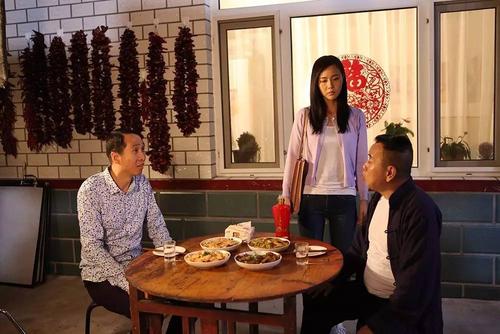 电视剧《双喜盈门》热播 女星徐熙颜傲人身材吸睛