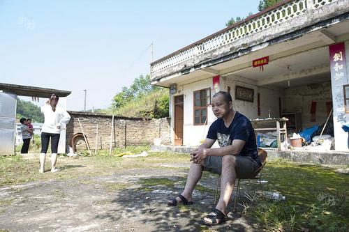 东莞"杀人犯":逃亡10年被抓 判死后无罪释放