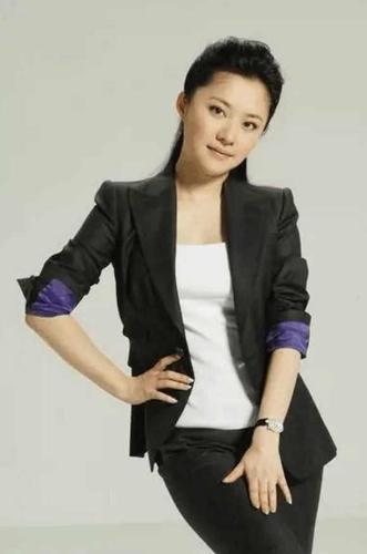 紫凝不仅仅对待自己的工作严谨有序,而且在她在日常的生活中也是过得