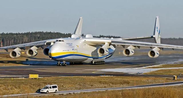 安-225巨型运输机