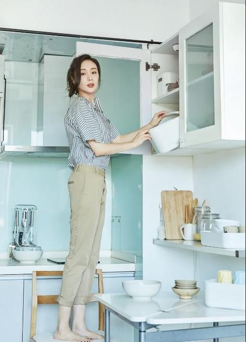 高叶街拍写真
