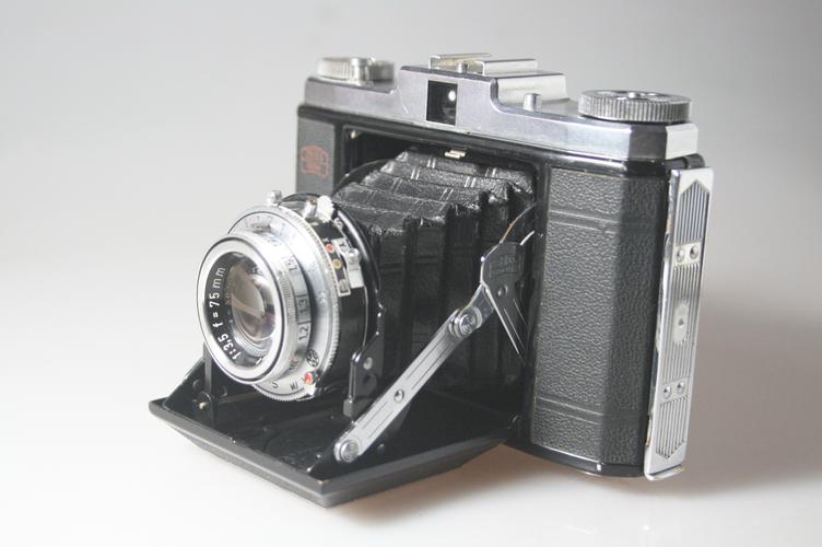 蔡司伊康120型胶片照相机