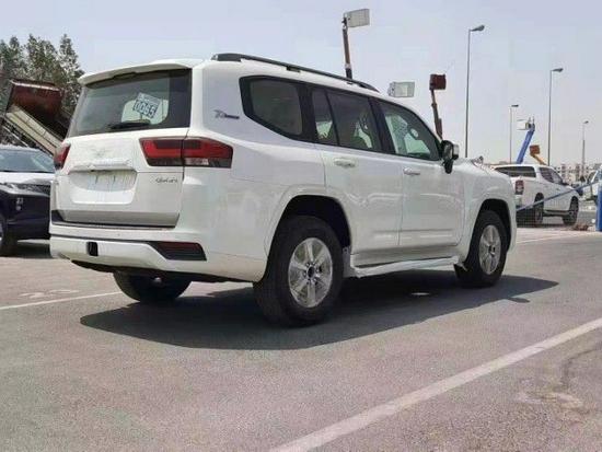 2022款丰田酷路泽lc300全新上市