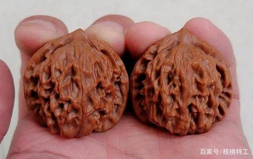 100种文玩核桃品种分享之84:凤凰台狮子头