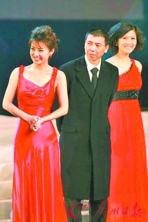 因为和冯小刚关系不错,美女主持沈星也被扯进传言.