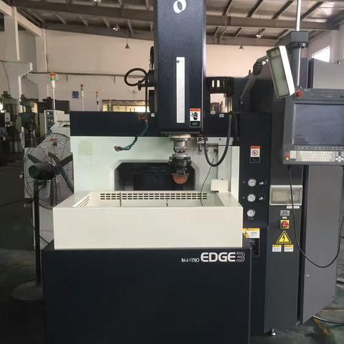 出售二手日本牧野火花机edge3