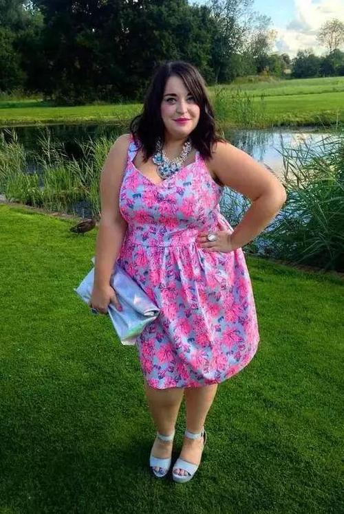 胖女人夏天一定要注意这些穿衣细节 谁先看瘦10斤!