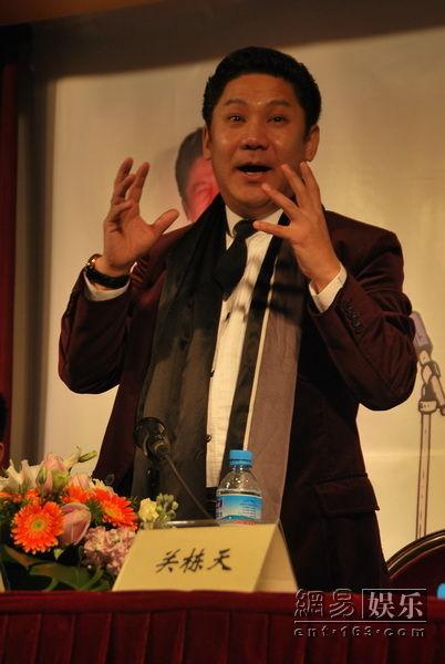 关栋天再推清口艺人毛威国语清口专场3月上演