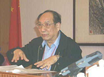 李文海先生千古!