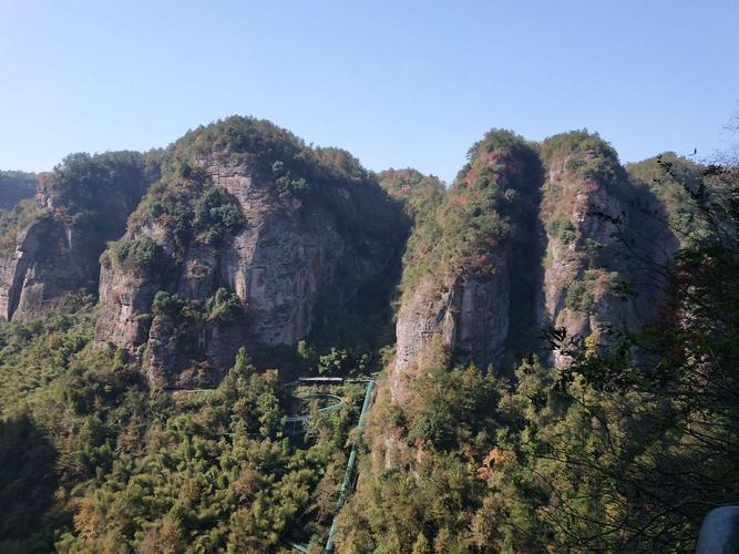 穿岩十九峰景区风光