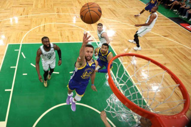 吹不够美媒列库里总决赛3大超神纪录历史唯一一数据吊打kd