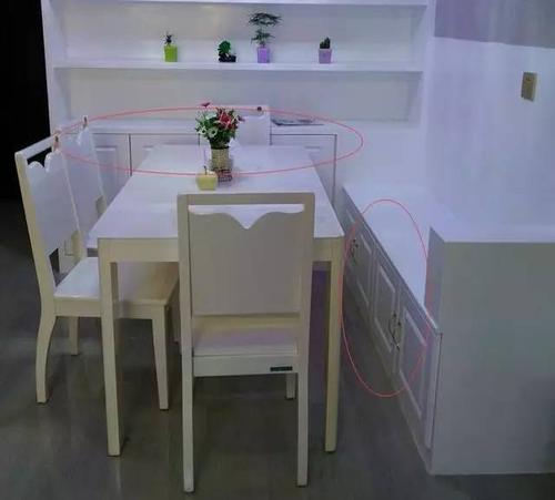 装修完毕,把主卧阳台抬高30公分,一个卧室立马变两个卧室!