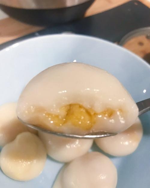 阿尔德屋顶做的『富到流油的流沙汤圆』超详细步骤(内附流沙馅做法)