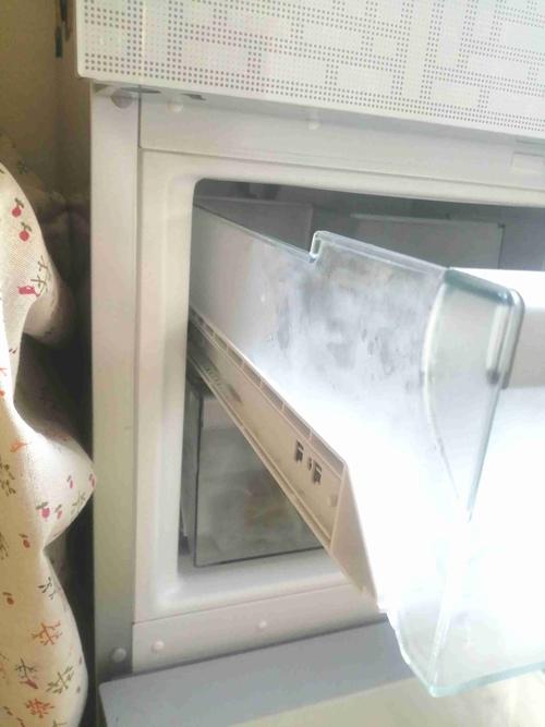 如何卸下西门子冰箱,零度保鲜层的抽屉?