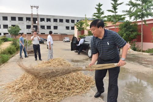 省委高教工委办公室党支部来我院豆村农场开展学习活动