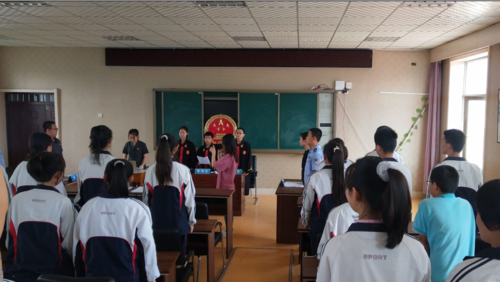 磐石市明城中学举办模拟少年法庭进校园