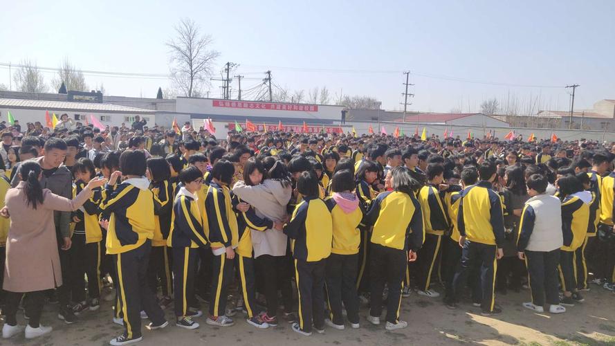 刘爱君导师携铸鹰战队公益行走进石家庄晋州四中