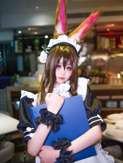 cos《明日方舟》阿米娅,娇俏可人的迷人少女