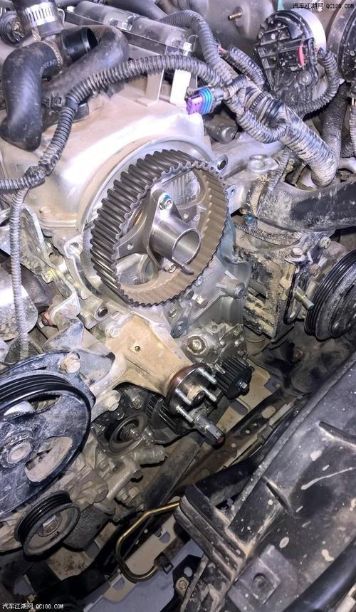 底盘不错发动机尚可 陆风x8五个月感受谈