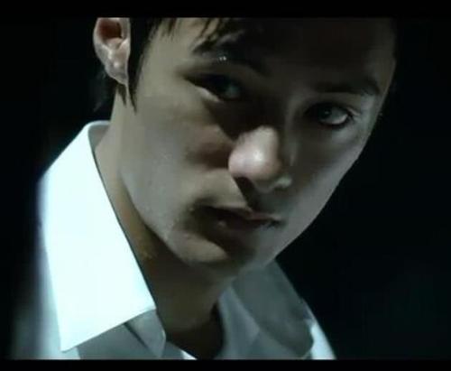 余文乐年轻时候颜值对标陈冠希