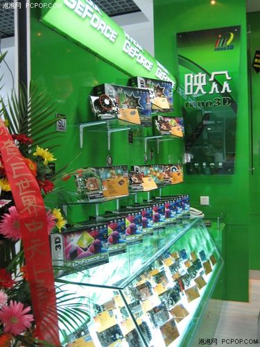 e世界数码广场,就在位于4层东南角的a区4510柜台,inno3d的一家大型
