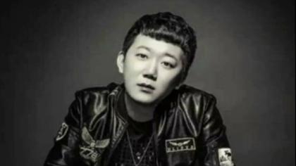 韩雅乐中国蓝舞帝一家人