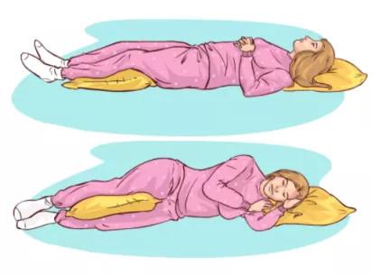 我们常见的睡眠姿势有4种, 侧着睡,仰着睡,趴着睡和婴儿睡姿,每种睡姿