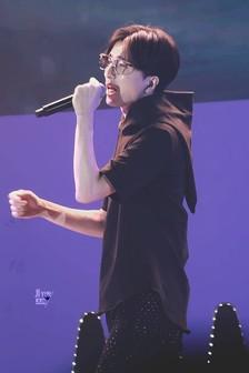 李常超十分温柔