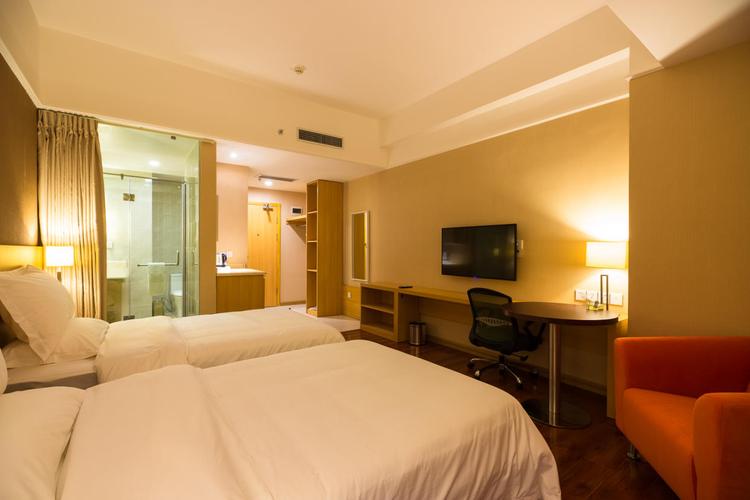 德阳宜必思尚品酒店