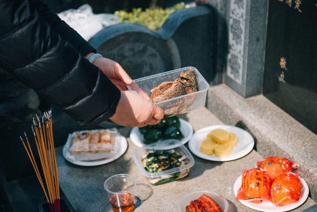 82岁奶奶提醒:清明祭祖有讲究,4类水果不能带,寓意不好,谨记|上坟