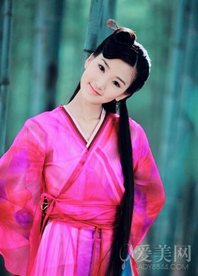 《天涯明月刀》南宫翎(毛晓彤饰),这小姑娘太有灵气了,长相讨人喜欢