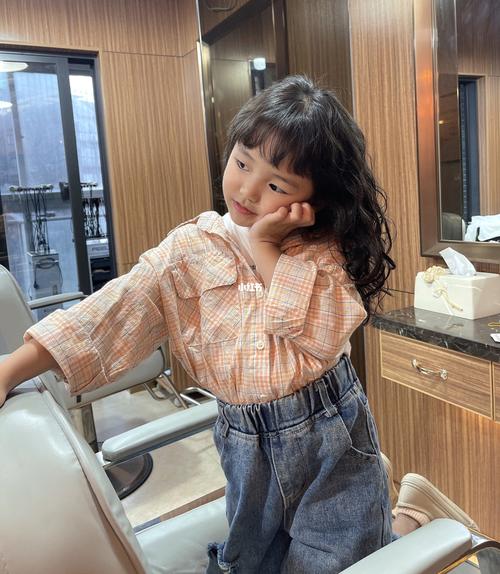 女宝宝造型烫发/韩式发型/羊毛卷_发型_女宝宝_京基100大厦自由行热门