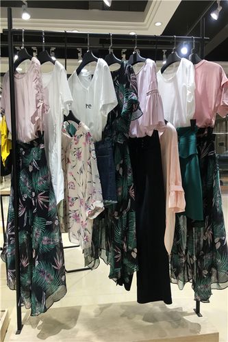 拉素女装批发货源 品牌折扣女装批发货源