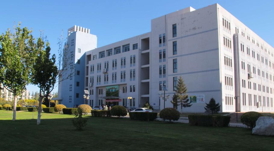 河北北方学院主校区(西校区)秋景