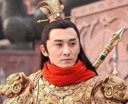 宇文成都难扛李元霸半锤,裴元庆却能接三锤,这二人排名怎么解释?