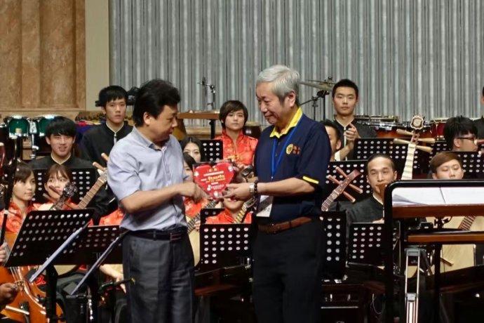 9月6日於天津音乐厅中,被来自宝岛新竹的青年国乐团所